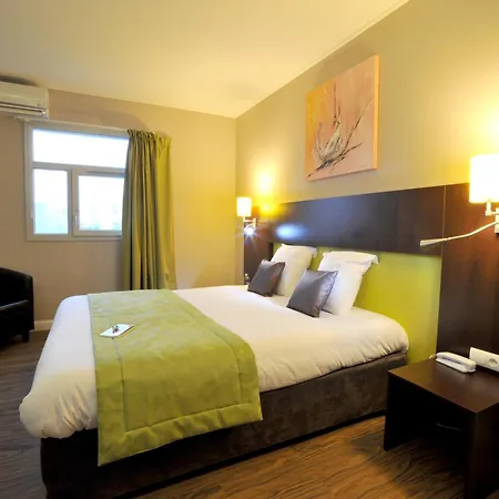 Hotel The Originals City, Novella Premium, Nantes Est 3*